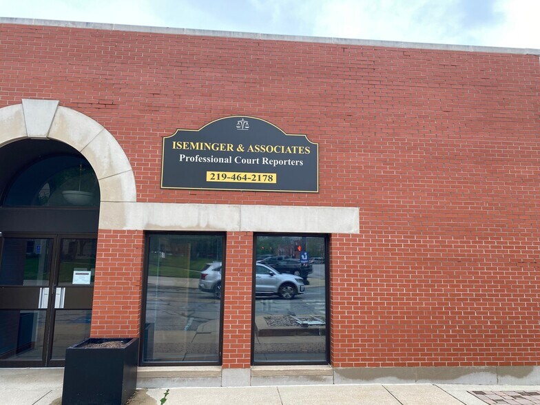 Primary Photo Of 2 Indiana Ave, Valparaiso Medical For Lease