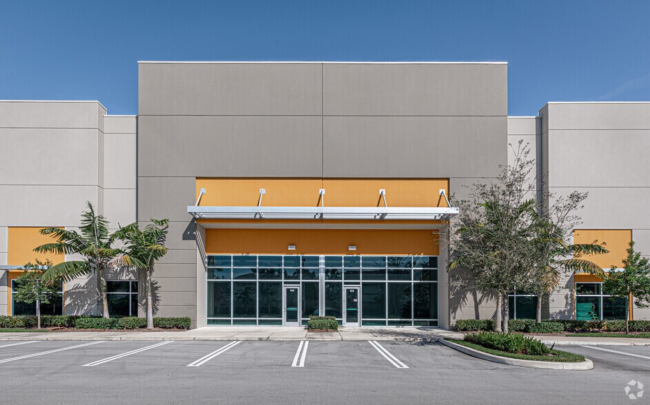 More Photos Of 2405 College Ave, Davie Warehouse For Lease