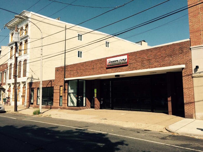 Primary Photo Of 611-619 N 2nd St, Philadelphia Auto Dealership For Sale