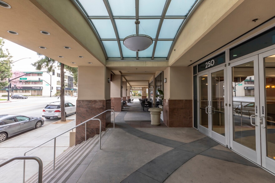 More Photos Of 250 E Olive Ave, Burbank Loft Creative Space For Sale