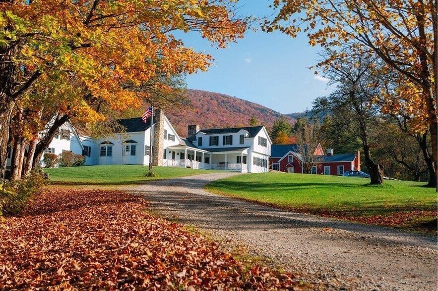 More Photos Of 507 Benson Rd, Manchester Center Specialty For Sale