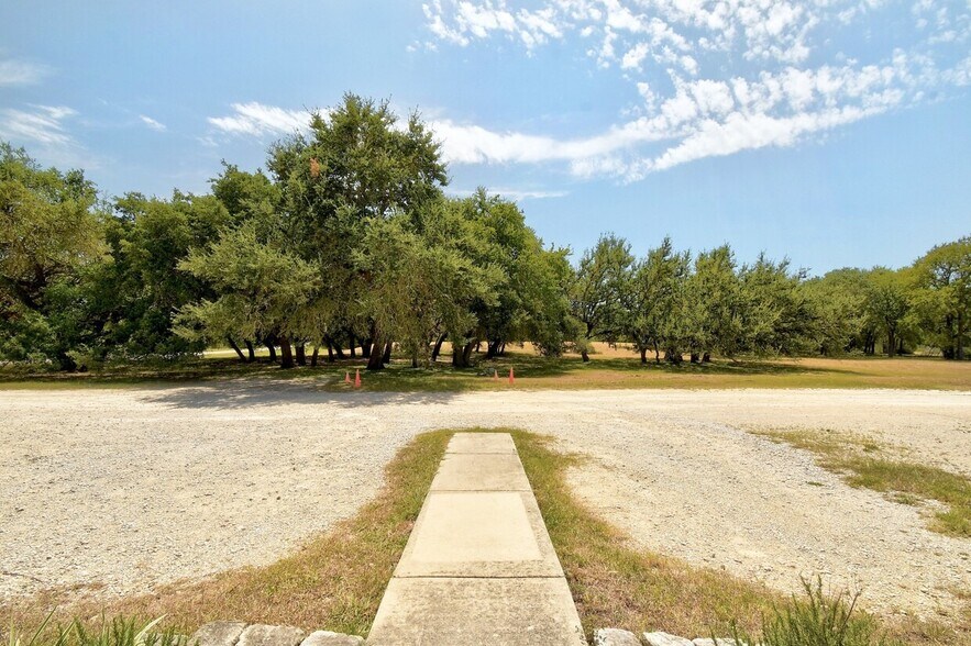 More Photos Of 5916 Hwy 290 West, Dripping Springs Light Manufacturing For Sale