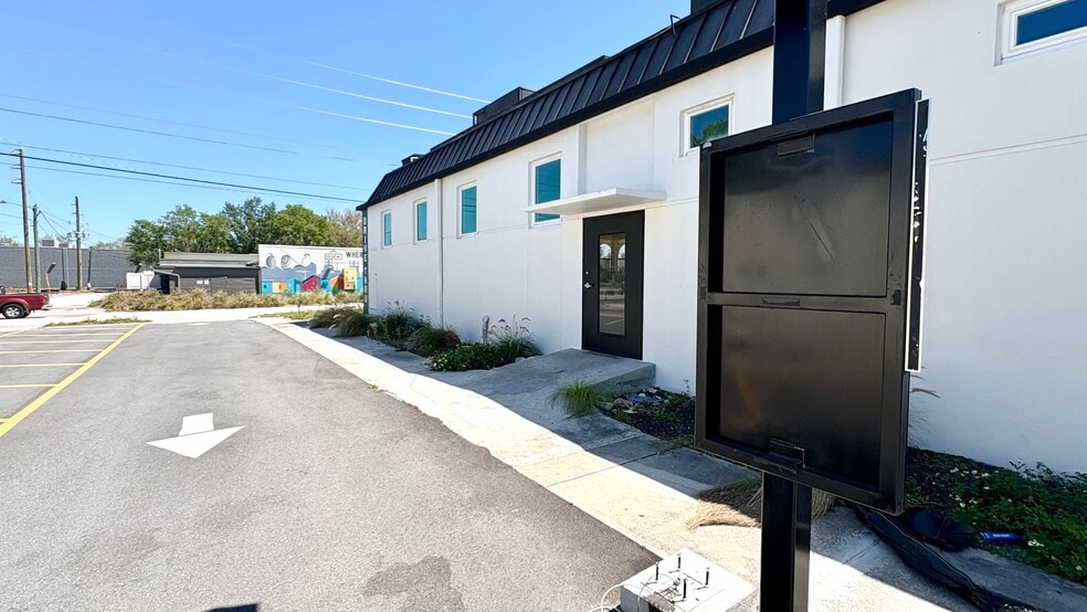 More Photos Of 3501 Central Ave N, Saint Petersburg Freestanding For Lease