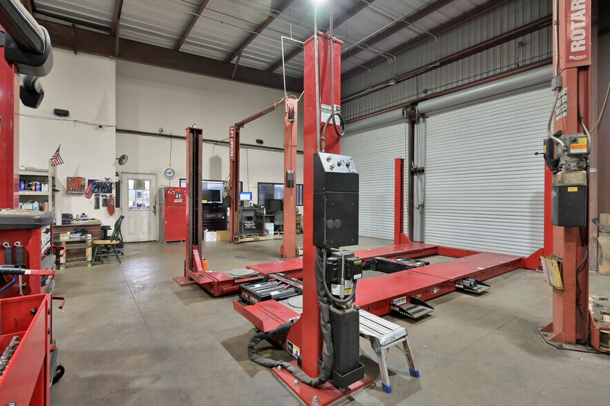 More Photos Of 3050 Farm To Market 2920 Rd, Spring Auto Repair For Sale