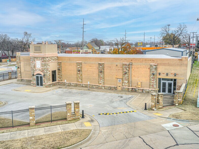 More Photos Of 3314 E 11th St, Tulsa Freestanding For Sale