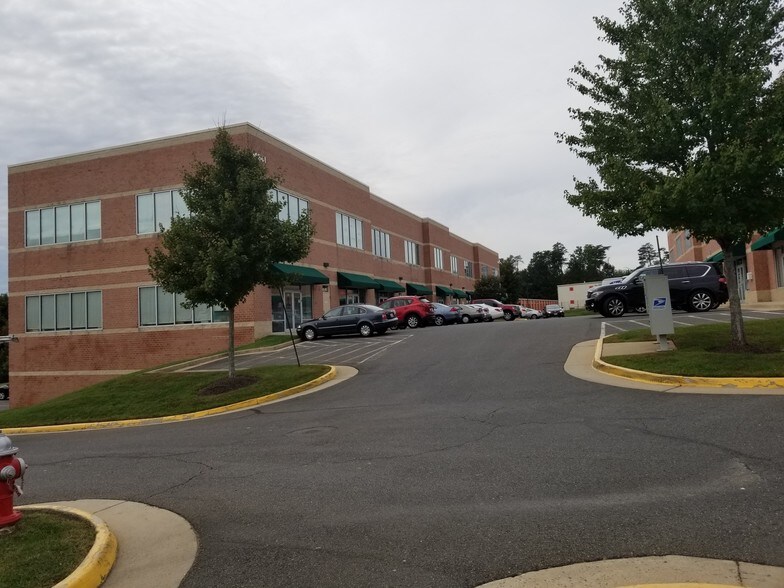 More Photos Of 14641 Lee Hwy, Centreville Office For Lease