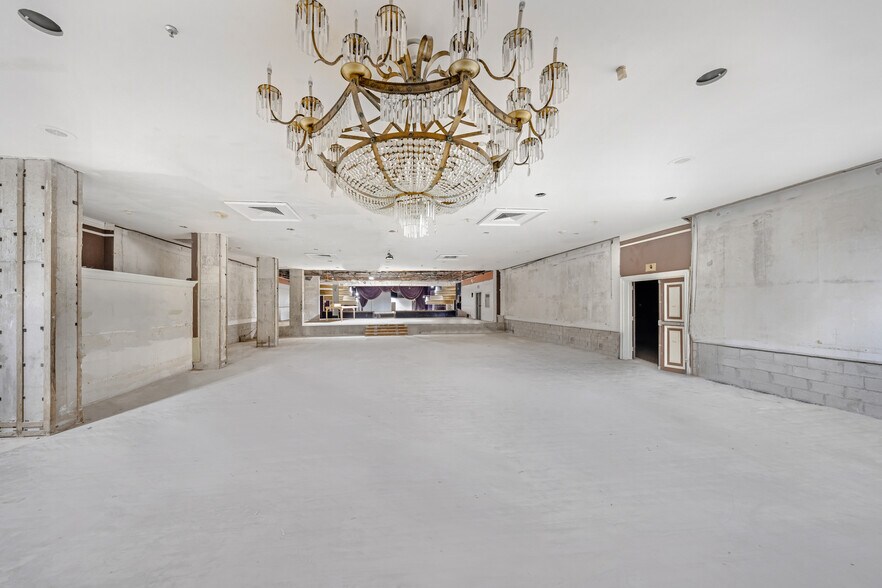 More Photos Of 5445 Collins Ave, Miami Beach Apartments For Sale