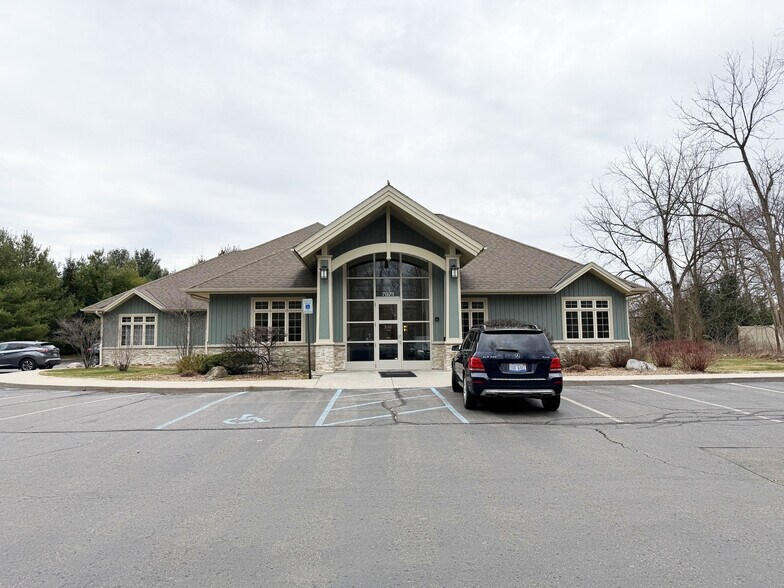 Primary Photo Of 7971 Moorsbridge Rd, Portage Medical For Sale