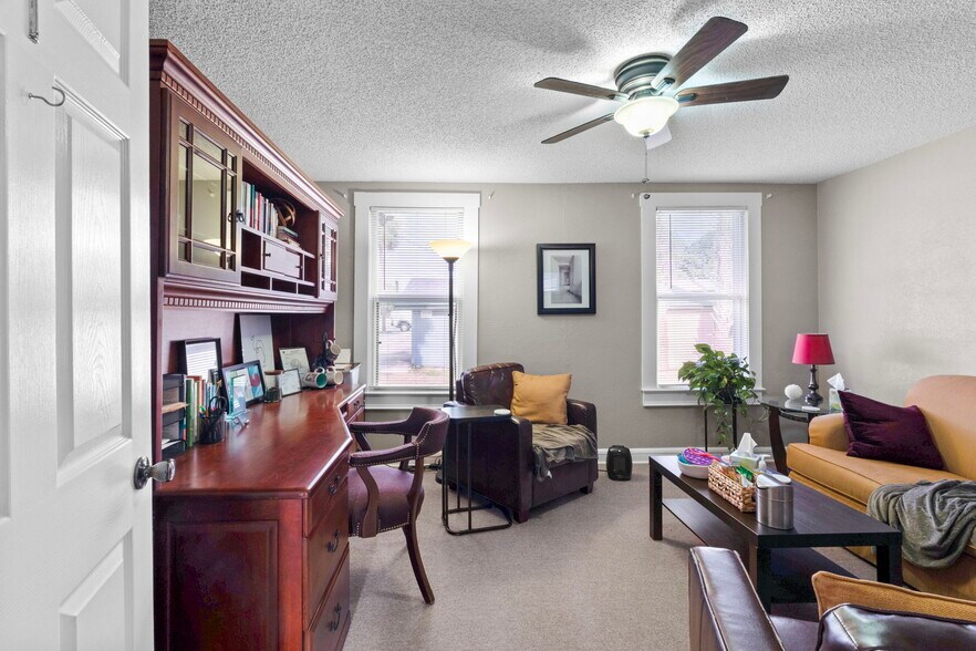 More Photos Of 6108 Arlington Rd, Jacksonville Office For Sale