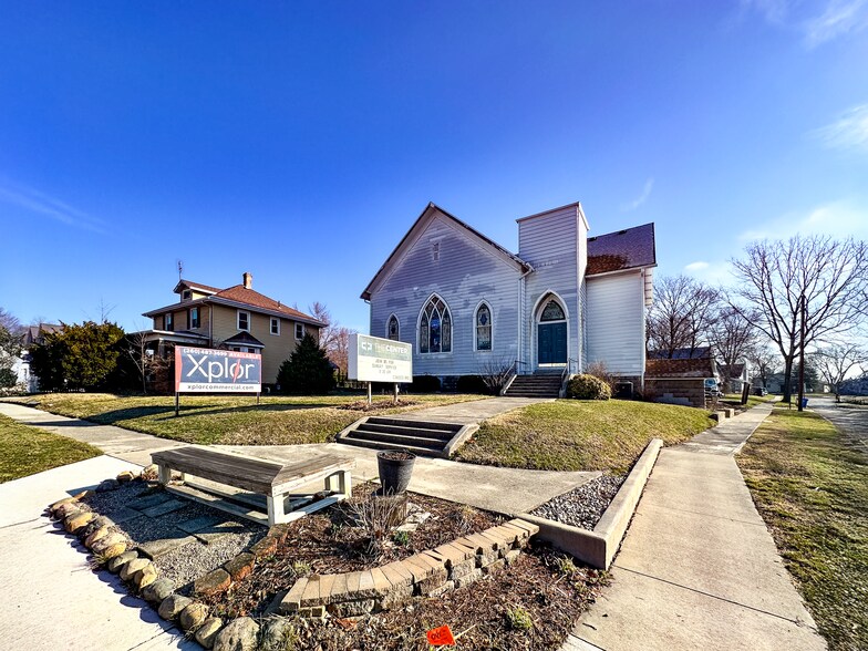 More Photos Of 316 N Main St, Churubusco Religious Facility For Sale