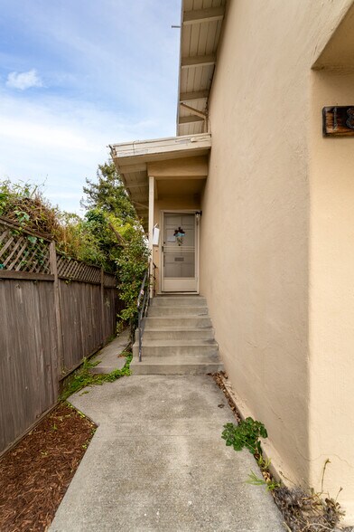 More Photos Of 1841-1843 Cedar St, Berkeley Apartments For Sale