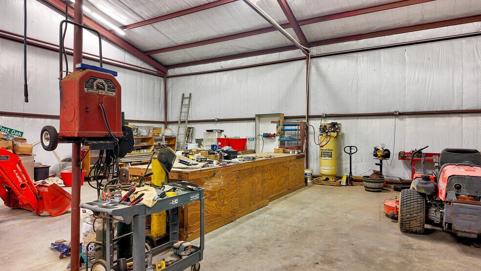 More Photos Of 10855 US Highway 69 N, Tyler Trailer Camper Park For Sale