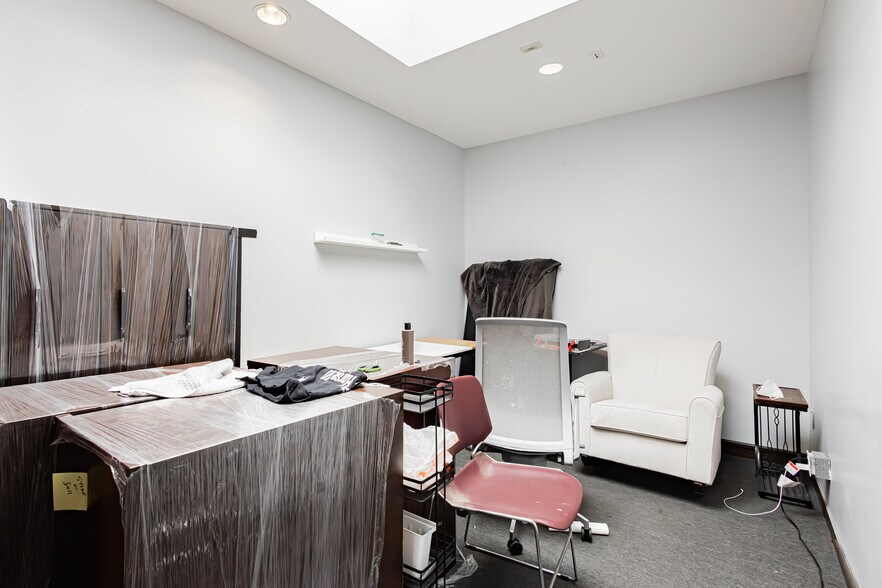 More Photos Of 714 S 4th St, Las Vegas Medical For Sale