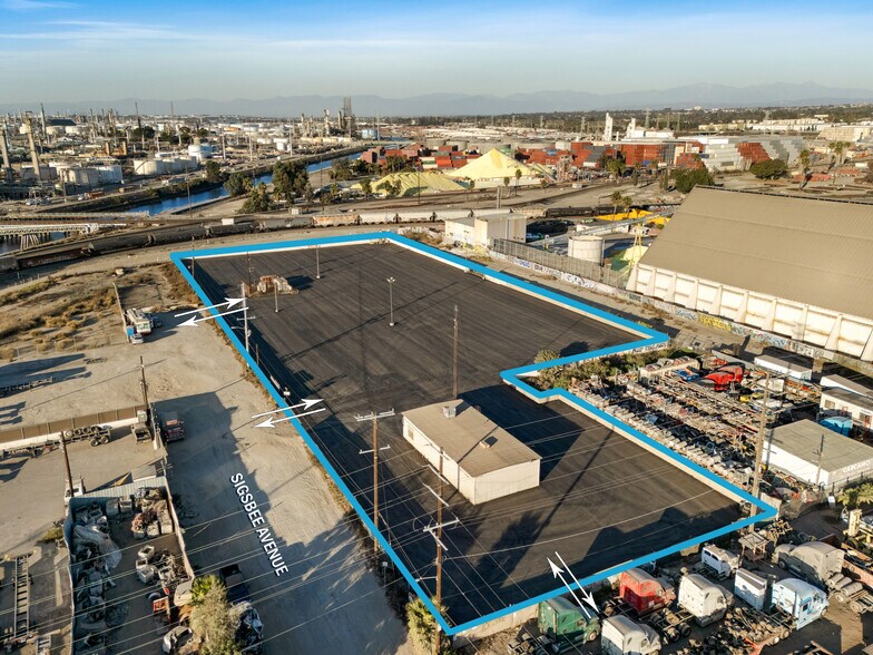 Primary Photo Of 928 Sigsbee Ave, Wilmington Land For Sale