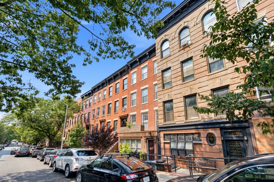 More Photos Of 117 President St, Brooklyn Apartments For Sale
