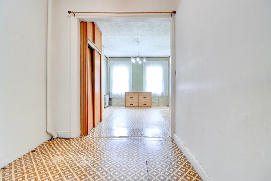 More Photos Of 159 Nassau Ave, Brooklyn Apartments For Sale