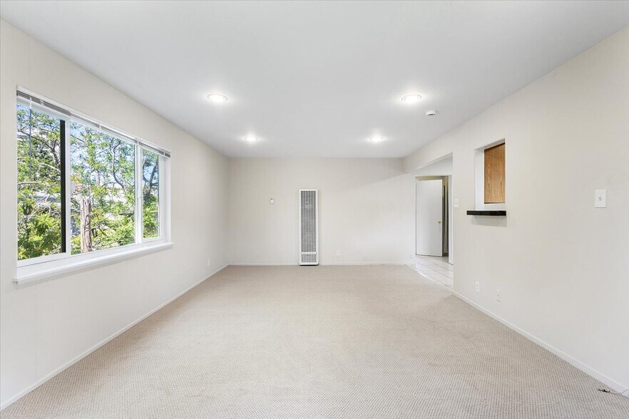 More Photos Of 31 Croxton Ave, Oakland Apartments For Sale