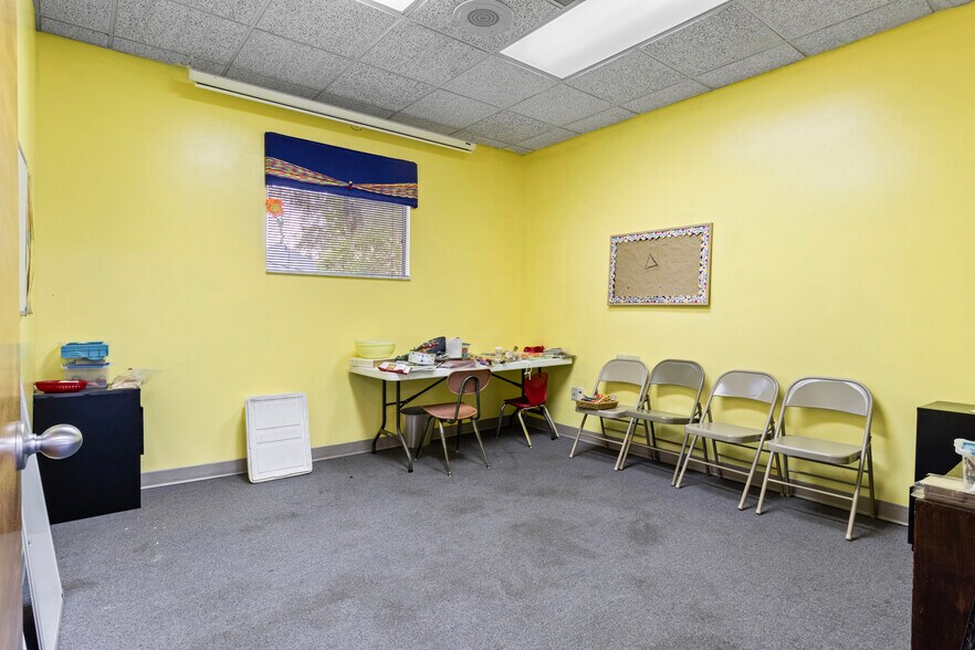 More Photos Of 614 E Jefferson St, Brooksville Office For Sale