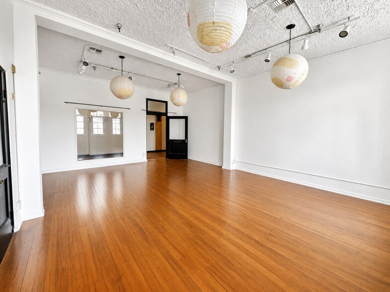 More Photos Of 201-215 N Broadway, Santa Ana Loft Creative Space For Lease