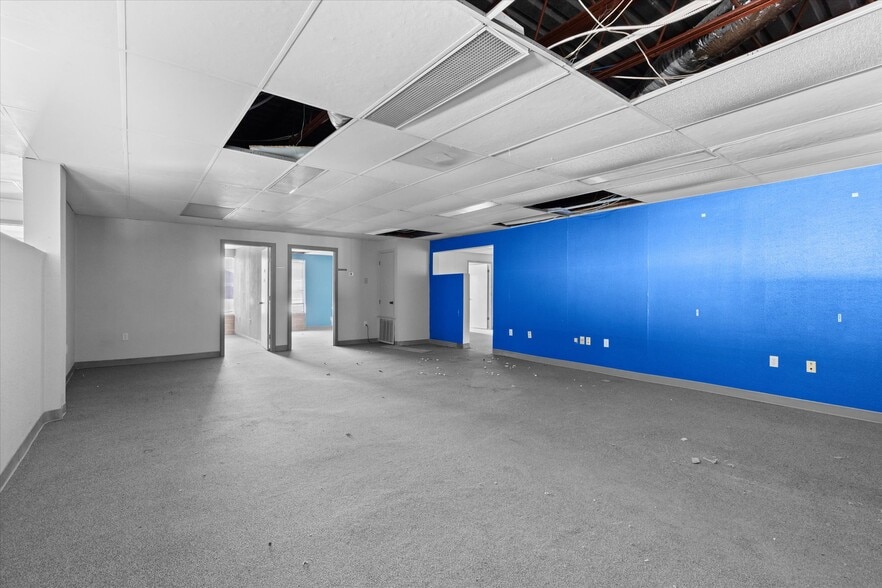 More Photos Of 4820 FM 2004 Rd, Hitchcock Warehouse For Sale