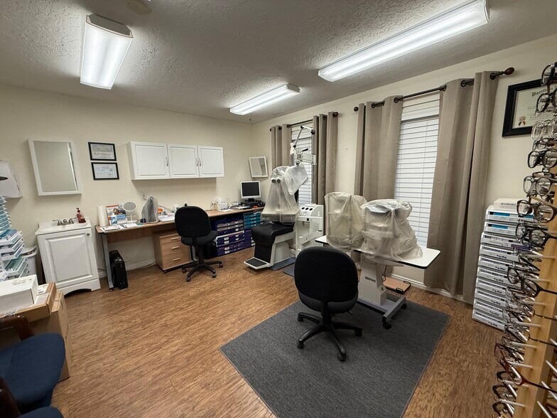 More Photos Of 560 S State, Orem Office For Sale