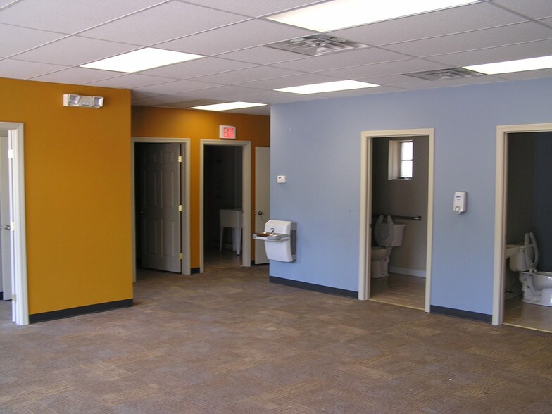 More Photos Of 238-250 Washington St, Weymouth Storefront For Lease