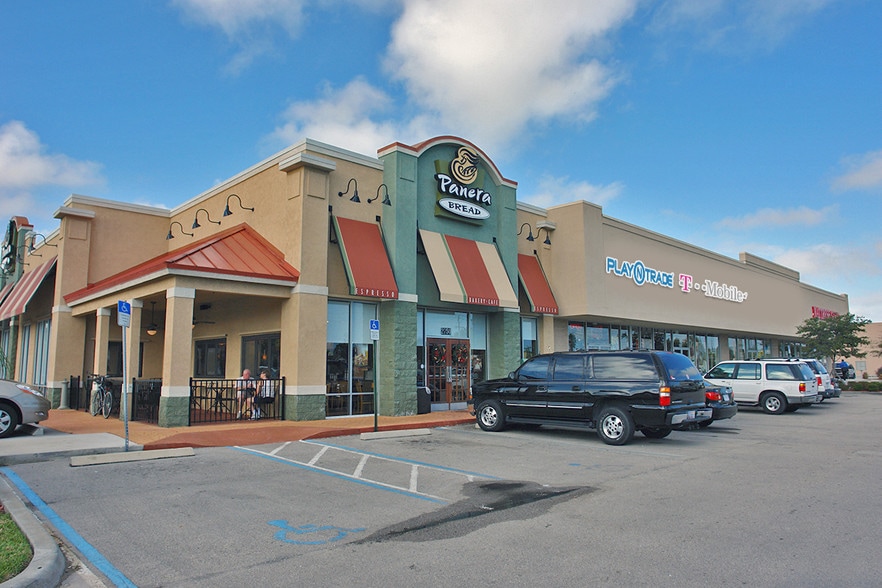 More Photos Of 2670-2860 NW Federal Hwy, Jensen Beach Storefront For Sale