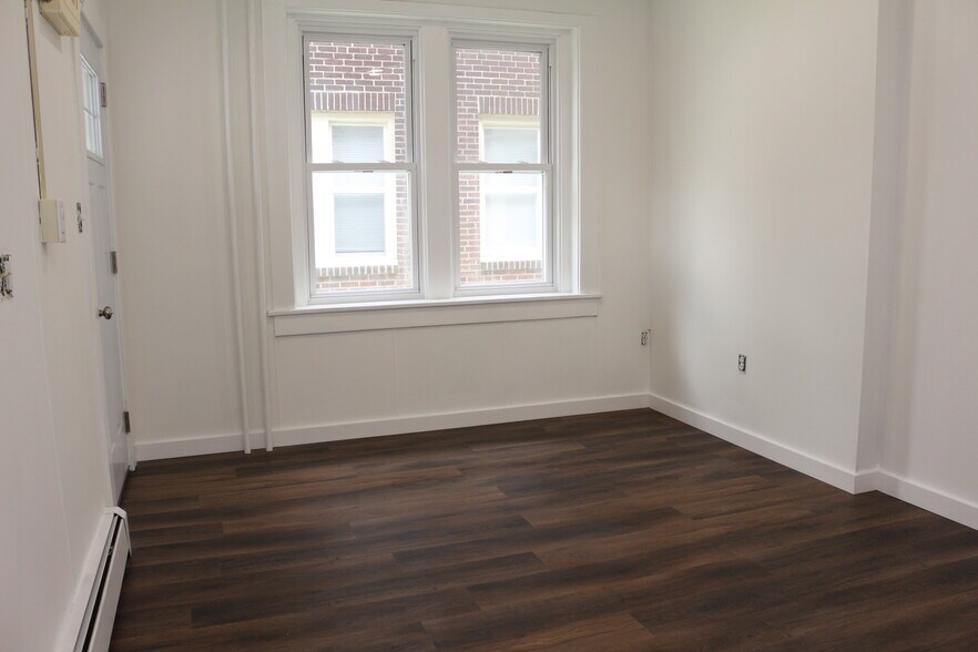 More Photos Of 725 Penn Ave, West Reading Storefront For Lease