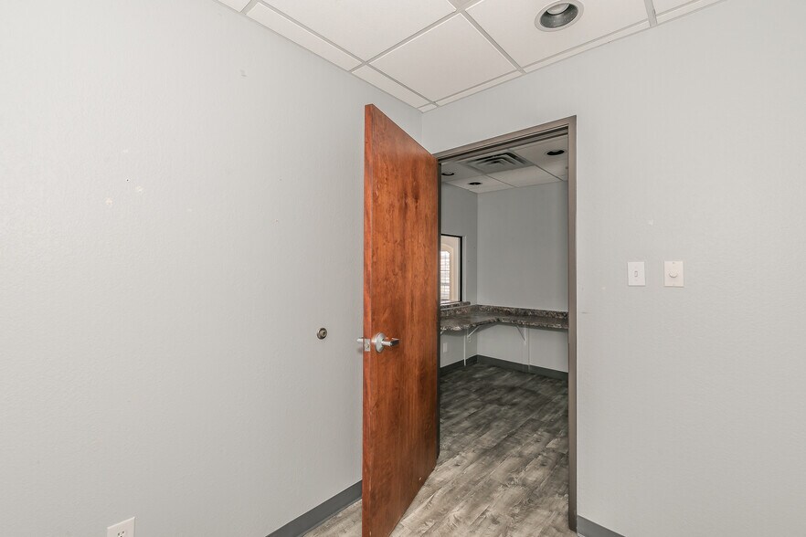 More Photos Of 2014 Justin Rd, Highland Village Medical For Lease