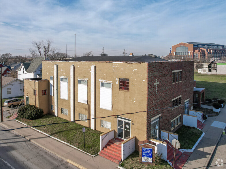 Primary Photo Of 1146 S Kenwood Ave, Indianapolis Religious Facility For Sale