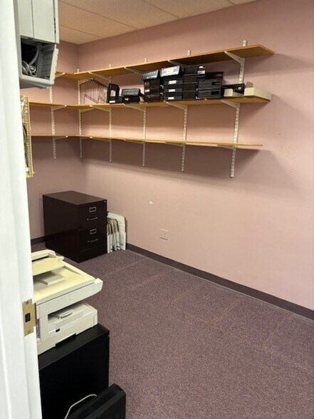 More Photos Of 795 Aquahart Rd, Glen Burnie Office For Sale