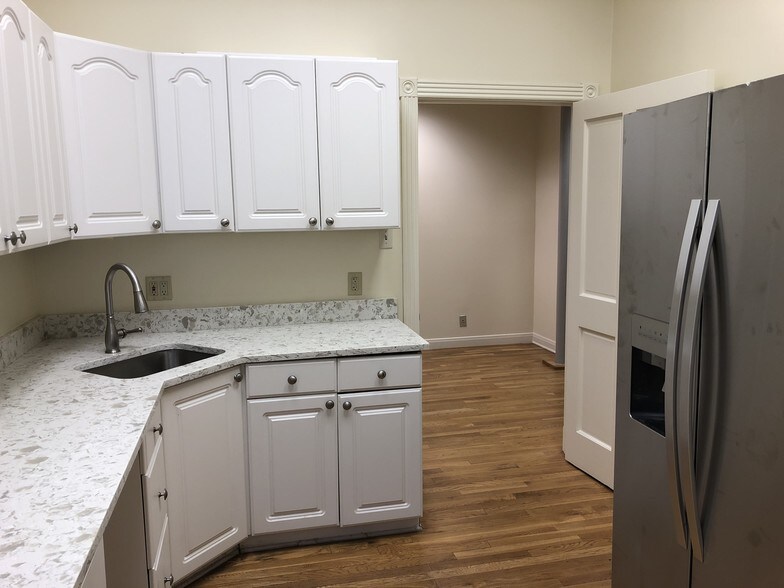 More Photos Of 620 Congress Ave, Austin Office For Lease