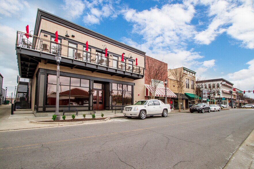 Primary Photo Of 912 Front St, Conway Restaurant For Sale