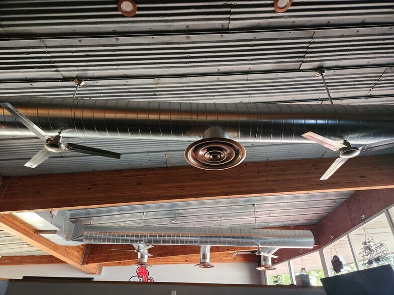 More Photos Of 2315 Appleside Blvd, Clarkston Restaurant For Sale