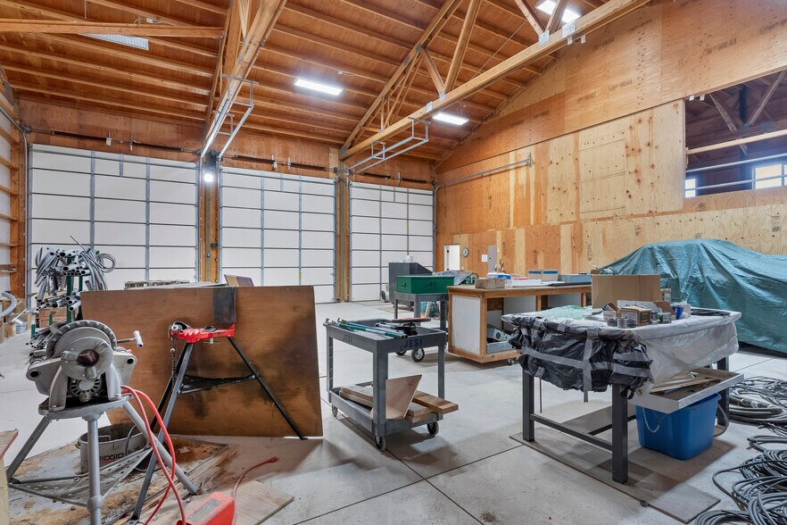 More Photos Of 2120 Apple Loop, Lyons Industrial For Sale