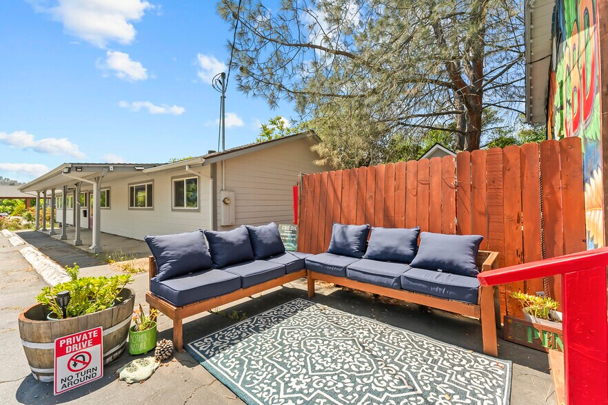 More Photos Of 293 Hanford St, Sutter Creek Storefront Retail Office For Sale