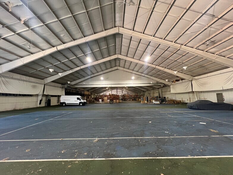 More Photos Of 6901 NW 63rd St, Oklahoma City Sports And Entertainment For Sale