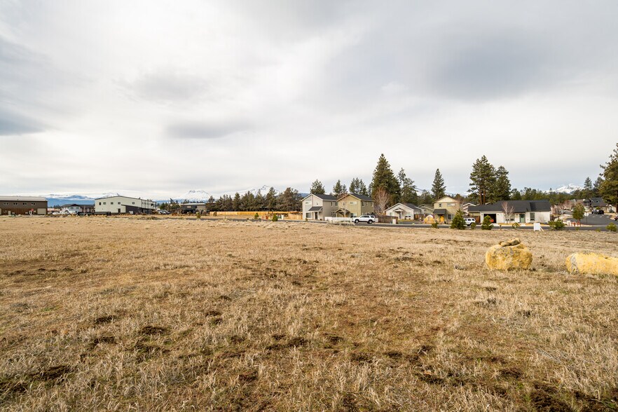 More Photos Of 1092 Jantzen Ln, Sisters Land For Sale