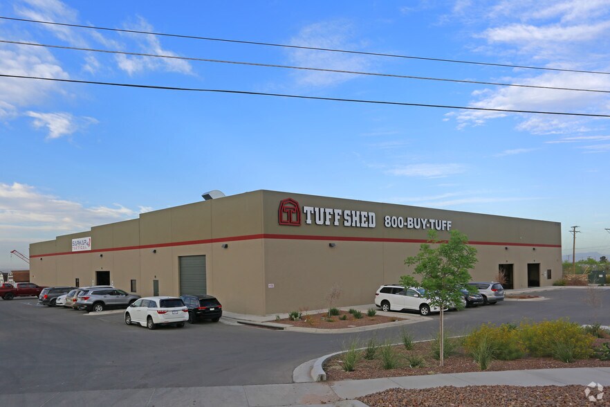 More Photos Of 8736 Gateway Blvd E, El Paso General Retail For Lease