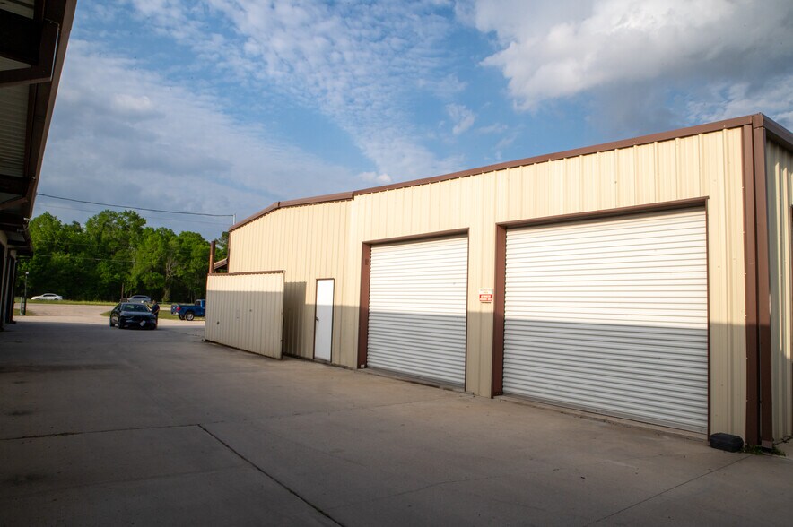 More Photos Of 11066 Highway 242, Conroe Warehouse For Sale