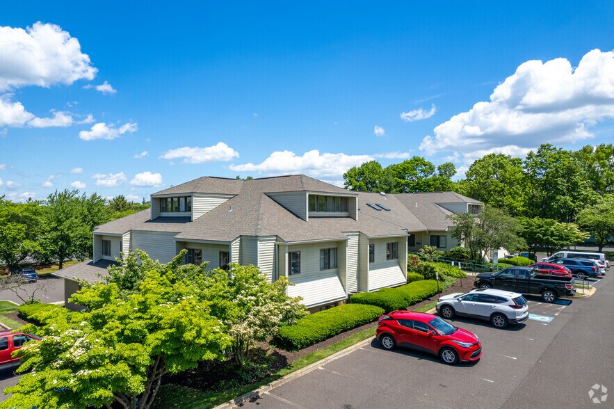 More Photos Of 333 N Oxford Valley Rd, Fairless Hills Medical For Sale