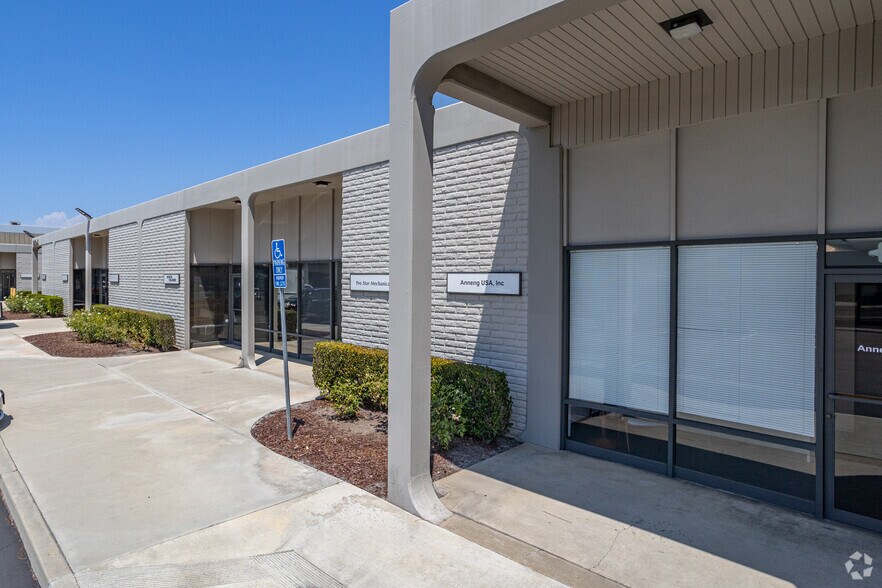 More Photos Of 1440 S State College Blvd, Anaheim Unknown For Lease