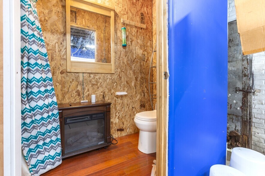 More Photos Of 2815-2817 N Mascher St, Philadelphia Service For Lease