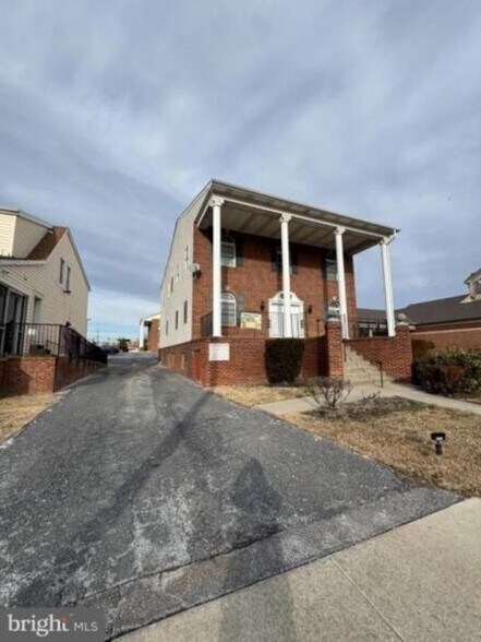 More Photos Of 7544 Holabird Ave, Dundalk Office For Sale