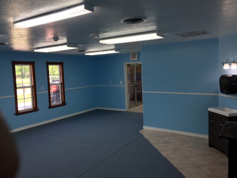 More Photos Of 8128 Braewick Dr, Houston Daycare Center For Sale