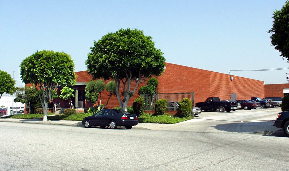 More Photos Of 1649-1653 W 132nd St, Gardena Manufacturing For Lease