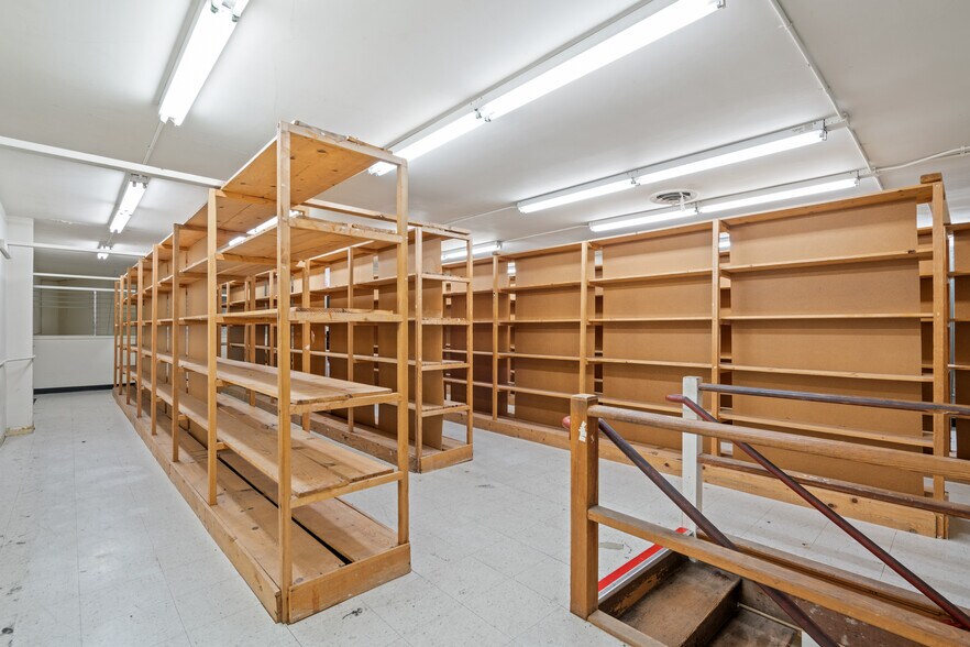 More Photos Of 2829 Mission St, San Francisco Storefront For Lease