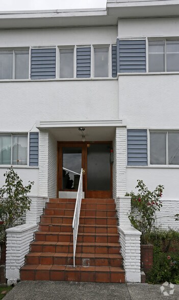 More Photos Of 2425 W Broadway, Vancouver Apartments For Sale