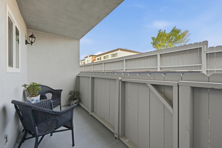 More Photos Of 13112 Carriage Rd, Poway Apartments For Sale