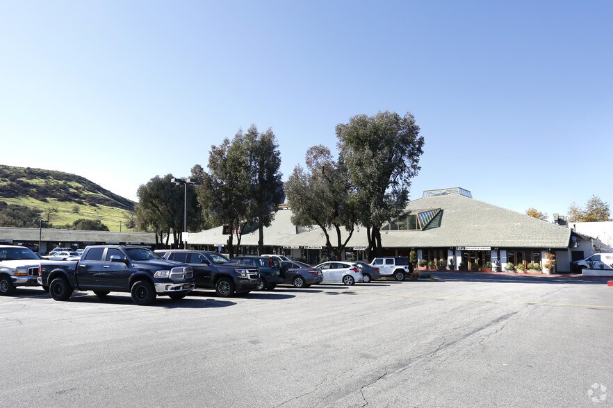 More Photos Of 28888-28914 Roadside Dr, Agoura Hills Unknown For Lease